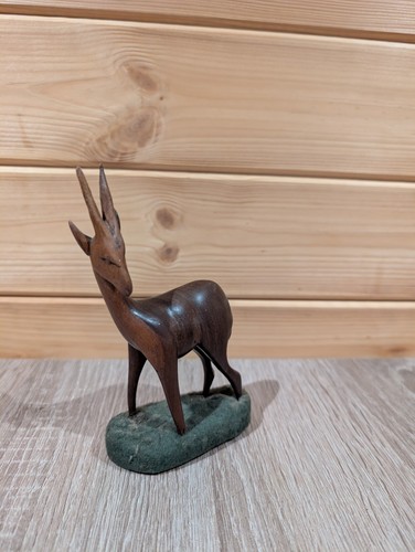 Hand-Carved Antelope Mahogany Figurine on Felted Base - Picture 3 of 3