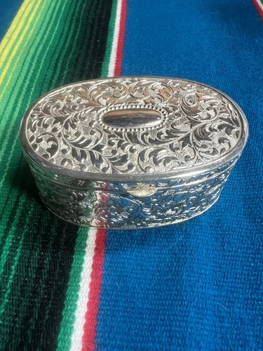 Vtg Silver Tone Leaf Design Red Fabric Lined Trinket Box