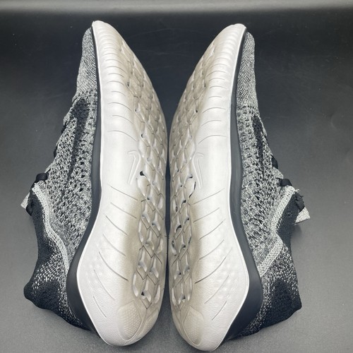 Nike Free Run Flyknit 2018 taglia 9,5 bianco nero - 942838-101 - Foto 10 di 13