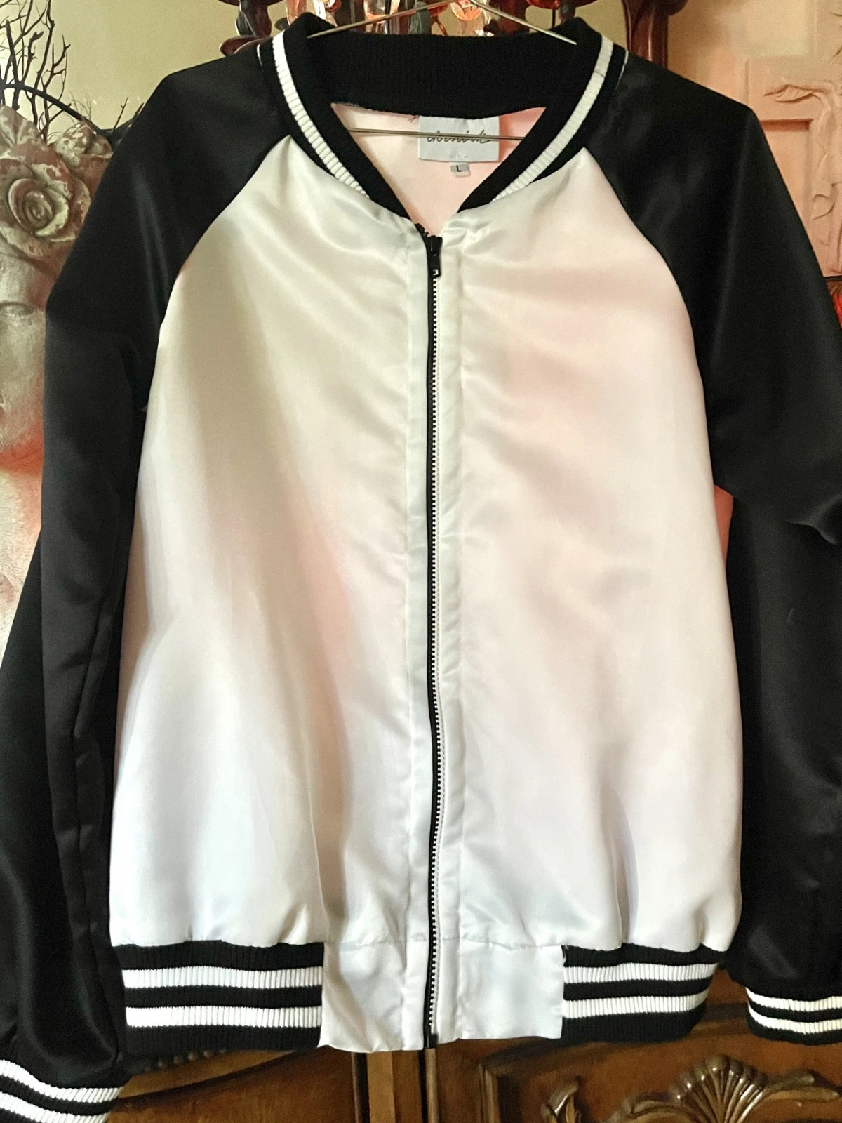LETTERMAN VARSITY BOMBER JACKET ZIPPER BLACK WHITE DIY NO LOGOS COSTUME LG LIGHT
