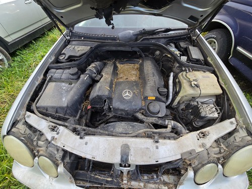 98 - 03 Mercedes-Benz CLK320 Instrument Cluster - 2085406611  - Picture 14 of 16