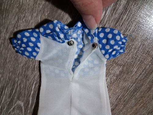 Abito vintage anni 70 BARBIE TAGLIA CLONE, mod Maddie, blu e bianco a pois - Foto 7 di 7