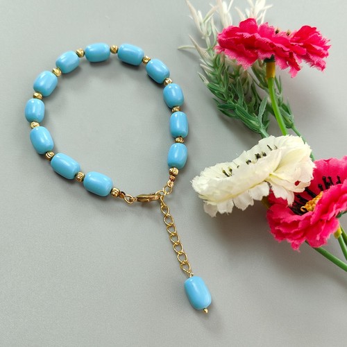Brazalete de latón con cuentas lisas baguette turquesa sintética azul de 64,00 quilates 7" - Imagen 3 de 5