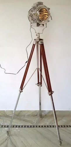 Vintage Hollywood Collectible Spotlight Wooden Heavy Tripod Big Light Floor Lamp - Picture 2 of 9