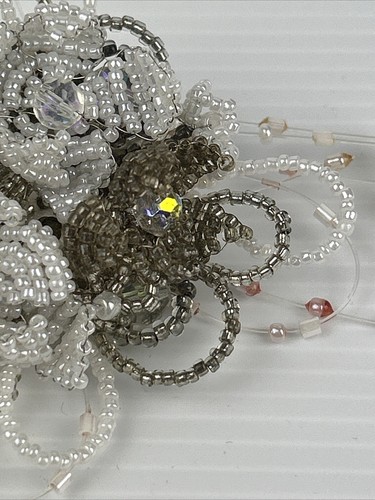 Vintage Glass Seed Beads Hand Beaded Pearls Flowers Wired Cluster Spray Pin - Picture 22 of 24