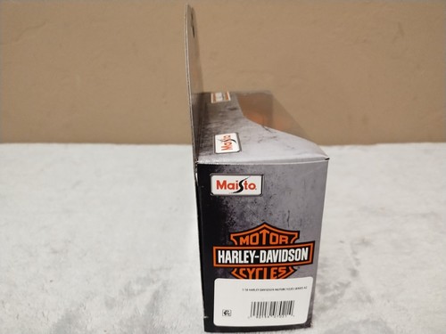 Maisto Harley-Davidson 2013 FLHTK Electra Glide Ultra Limited Series 42 1:18 - Picture 8 of 9