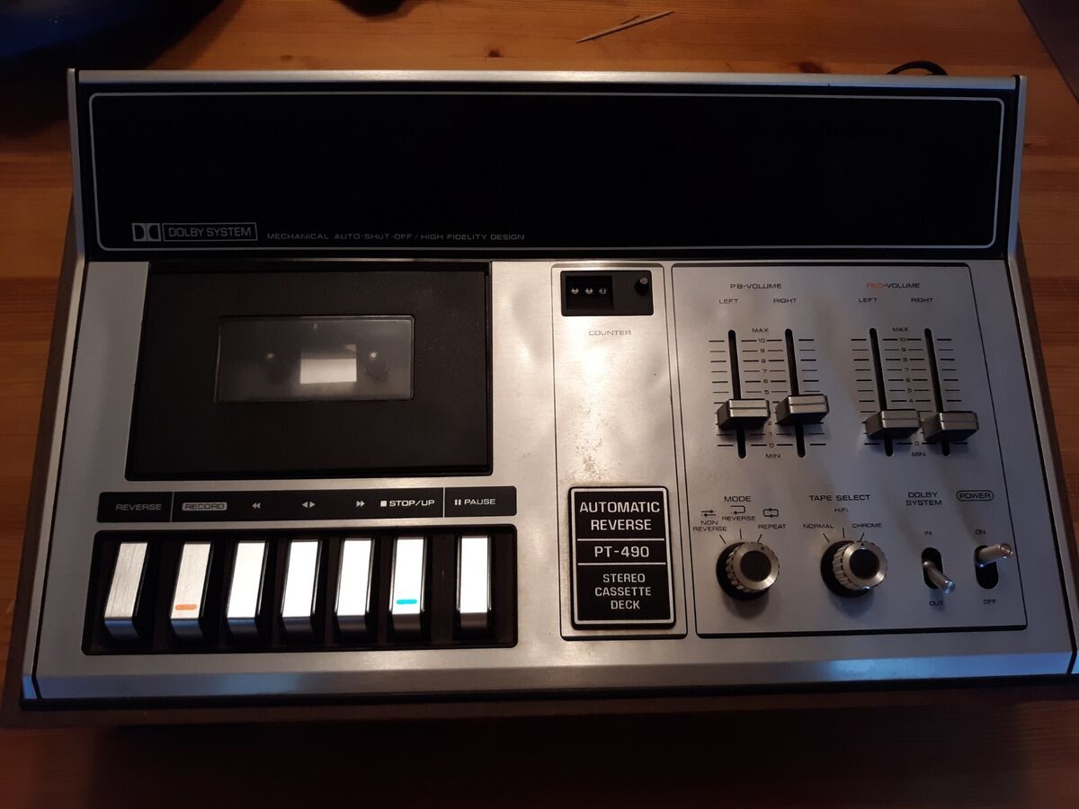 Toshiba PT-490 Stereo Cassette Deck Vintage Rare Made In Toshiba PT-490 Stereo Cassette Deck Vintage Rare Made In