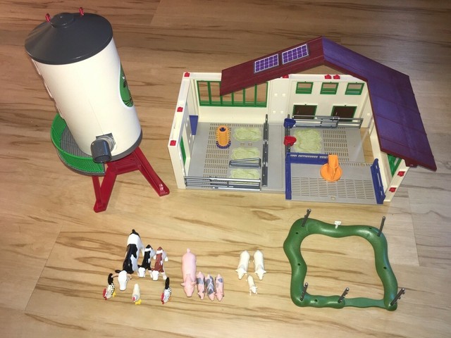 playmobil barn with silo