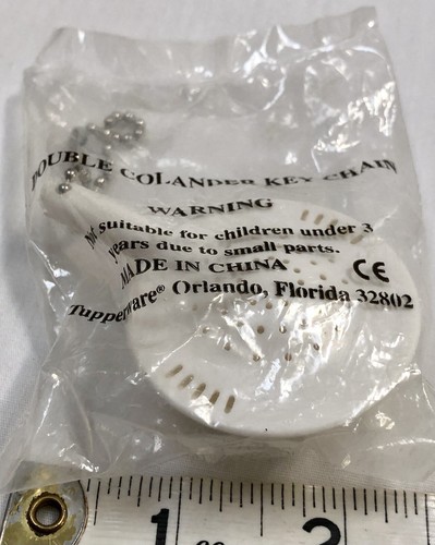 One (1) Tupperware Double Colander Keychain NEW In Package - Picture 2 of 6