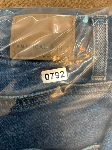Jeans American Eagle donna 8 rilassati curvy mamma vita alta effetto invecchiato Y2K denim - Foto 9 di 9
