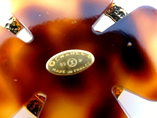 Vintage Chanel 6,5" lang Schildpatt Plexiglas Kleeblatt & Herz Logo Schlüsselanhänger - Bild 6 von 6