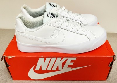 nike a02810