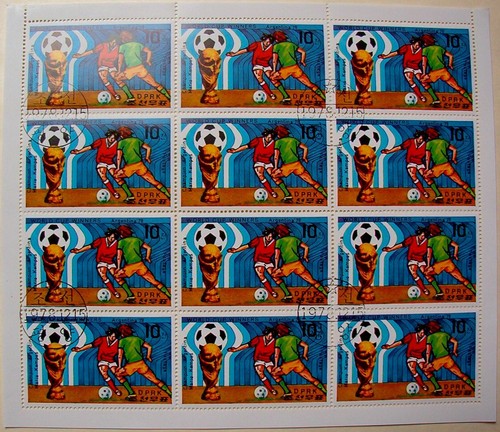 Korea 1978 - 2 sheets WK Football winners used - Picture 2 of 2