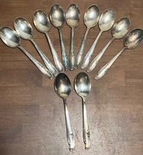 Vintage Wm Rogers Mfg Co Extra Plate 11 tablespoons Allure Teatime Silver plate