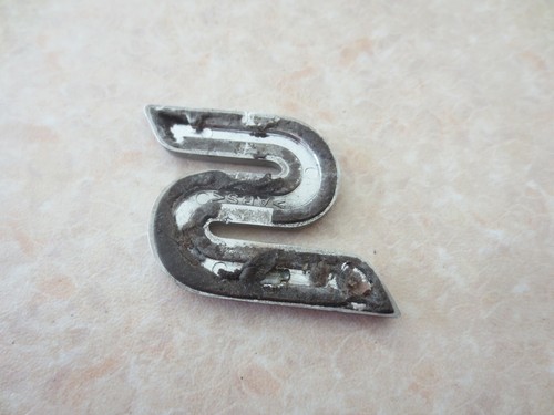 Original Ford S car badge / emblem - - - - - - Picture 3 of 3