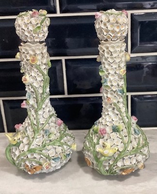 Vtg Kalk Style Snowball Schneeballen Applied Flowers Vases (2) READ