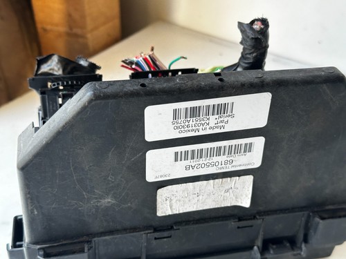 Jeep Liberty 2012 caja de fusibles relé módulo de control unidad TPIM 68105502AB ¡Fabricante original! - Imagen 8 de 8
