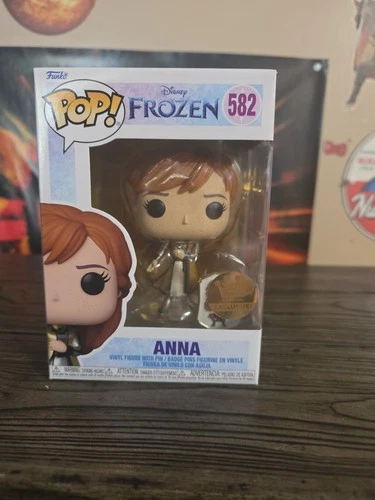 Funko Pop! Disney: ANNA (with Gold Pin) #582 FROZEN Funko Shop Exclusive