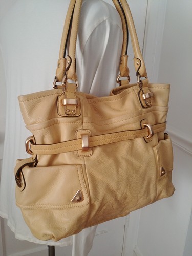 B MAKOWSKI Gold Nieten Gürtel Handtasche Hobo Leder Handtasche Umhängetasche Schultertasche - Bild 12 von 21