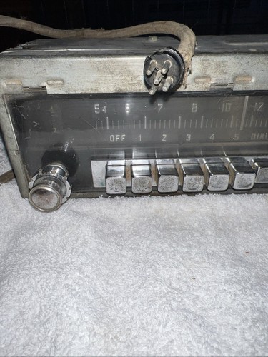 1951 52 Chrysler Radio Untested, Dial Moves, Buttons Work. - Bild 11 von 11