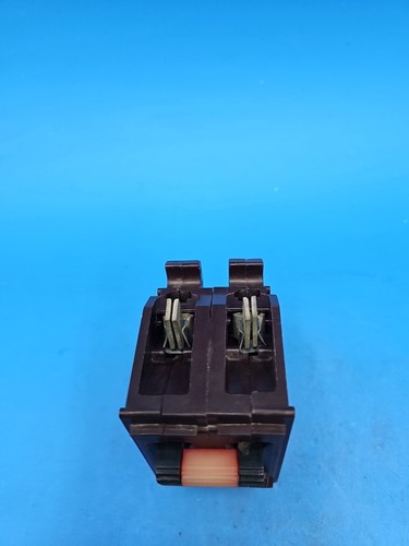 Wadsworth A215CN   15 Amp 2 Pole Type A METAL FOOT Circuit Breaker. A215 - Picture 2 of 9