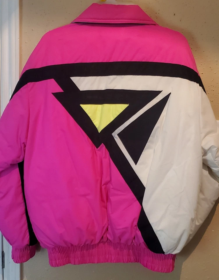 Chaqueta retro Duck Down Fill para mujer pequeña rosa Power Rangers Foto 4 de 4