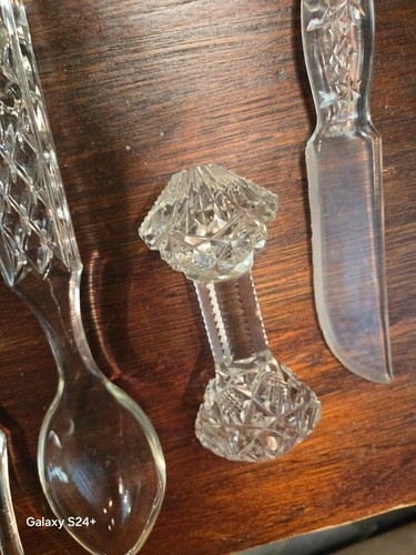 4 glass / Chrystal serving pieces, worlds fair glass knife, knife rest - Picture 3 of 4