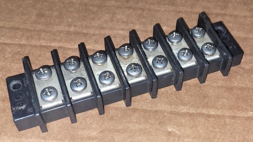 MAGNUM TB3 TERMINAL STRIP DUAL ROW HIGH BARRIER 7 POLE 6"X2-3/4"X3/4" BLACK - Picture 2 of 9