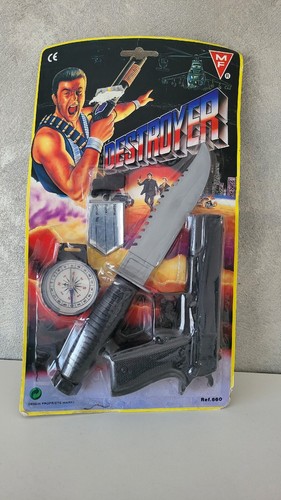 Rambo Style Survival Kit In Blister Toy - Picture 2 of 4