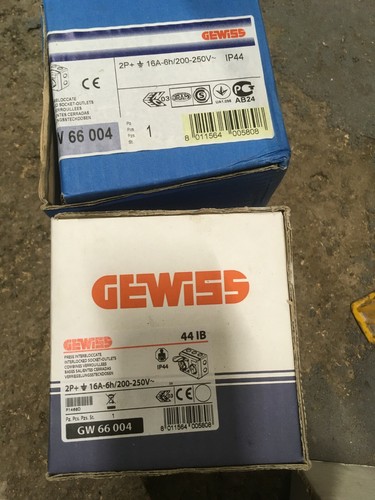Gewiss Interlocked surface sockets GW004 / GW008 / GW009 / GW015 / GW019 - Picture 4 of 8