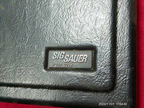 SIG SAUER P220 .22LR CONVERSION KIT BRAND NEW IN ORIGINAL BOX *RARE* - Picture 2 of 8
