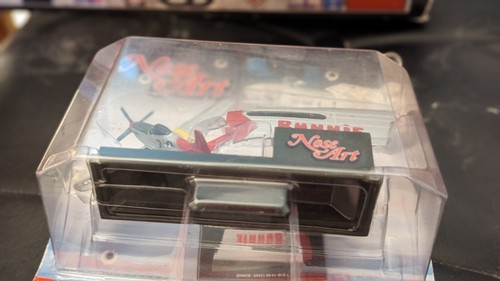EXCEPTIONAL P-51 NOSE ART & 1:43 SCALE DIECAST AIRPLANE BY CORGI NIOB - Picture 11 of 20