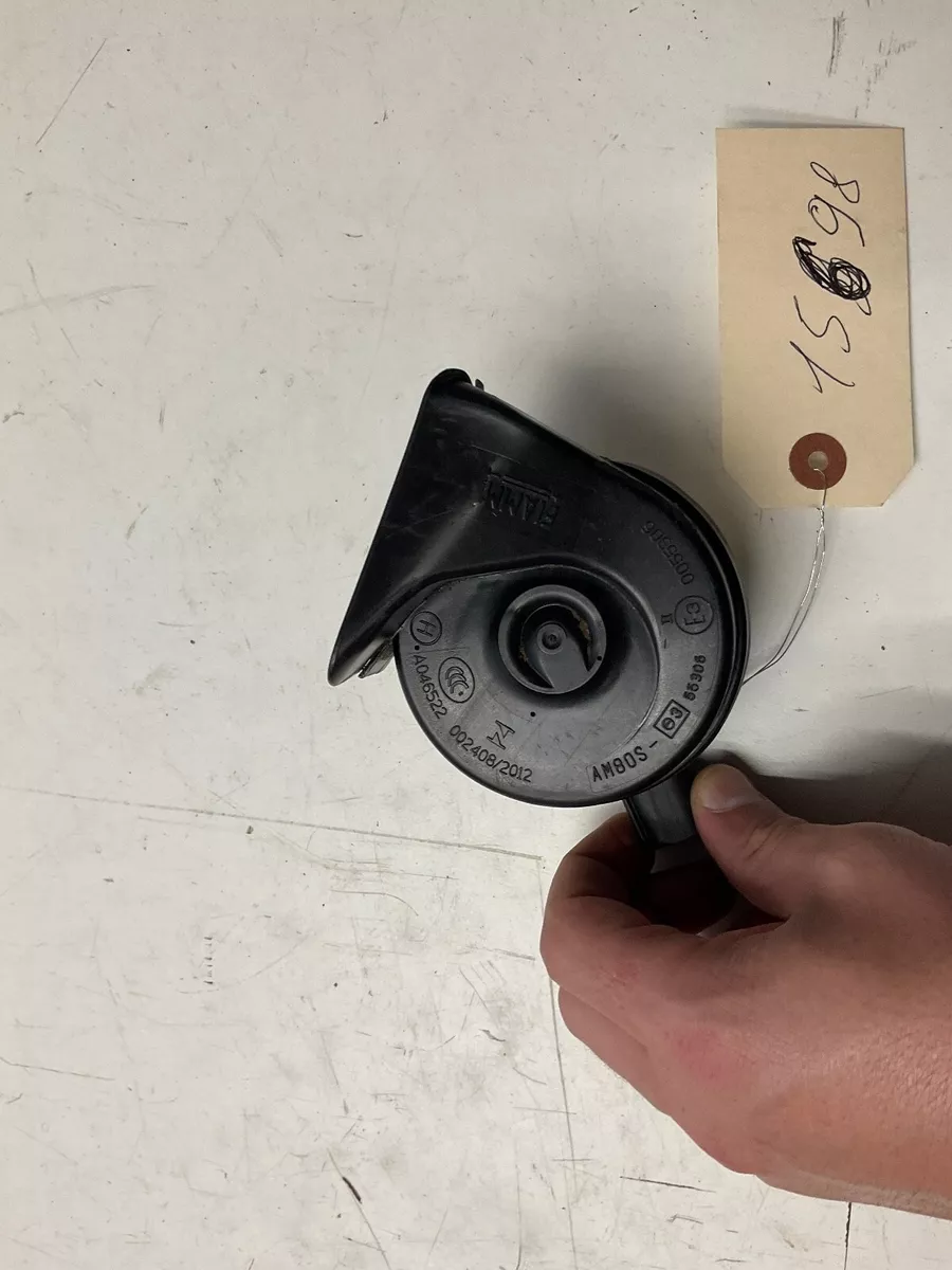 VW HIGH TONE HORN ALARM SOUND 500951223 FACTORY OEM A046522 Left 