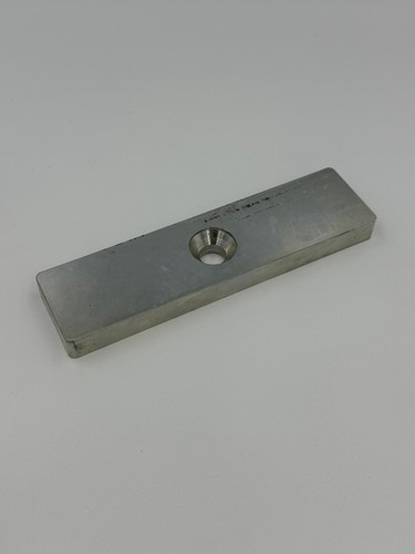 Securitron 12VDC 300mA ASSA ABLOY M32F Maglock Kit w/Armature Plate & Hardware - Picture 12 of 24