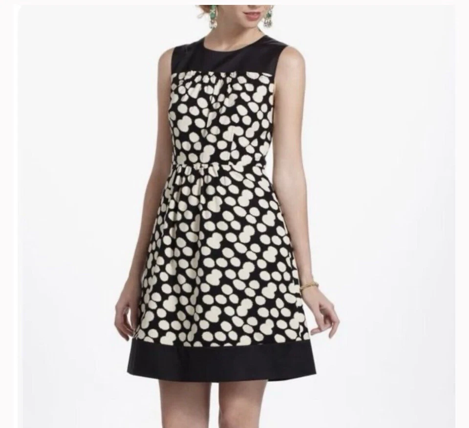 Vestido de veludo Anthropologie Leifnotes sem mangas tamanho 6 preto marfim forrado curto - Imagem 2 de 4