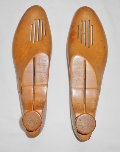 Vtg Florsheim Knob-Adjustable Wood Shoe Trees Size 11 3 Form Stretch Last Shaper - Picture 18 of 24