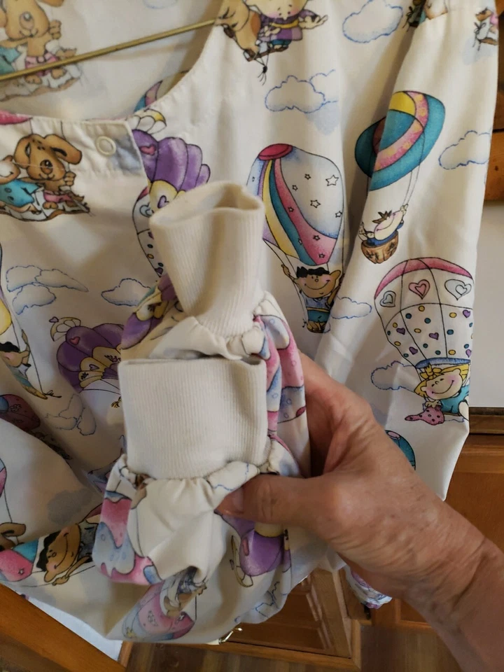 Med Lab Coat Hot Air balloons Kids Dogs Cats - Image 3 of 4