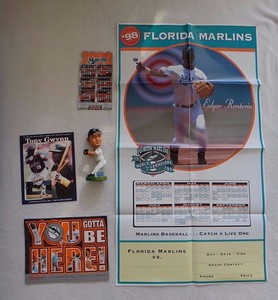 Florida-Marlins-Vintage-Souvenirs-Beckett-Bobblehead-Renteria-Poster-Gwynn