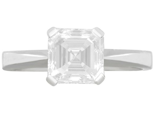 2.00 carat Asscher Cut Solitaire Diamond Ring - Picture 6 of 13