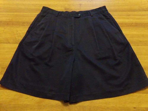 12 Pantalones cortos de golf plisados azul marino marca Izod para mujer - Imagen 5 de 6