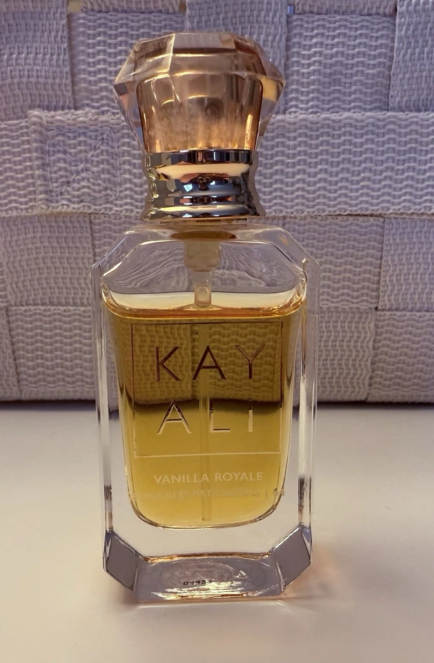 Kayali Vanilla Royale Pachulí azucarado 64 EDP spray de viaje 10 ml/0,34 oz Foto 3 de 3
