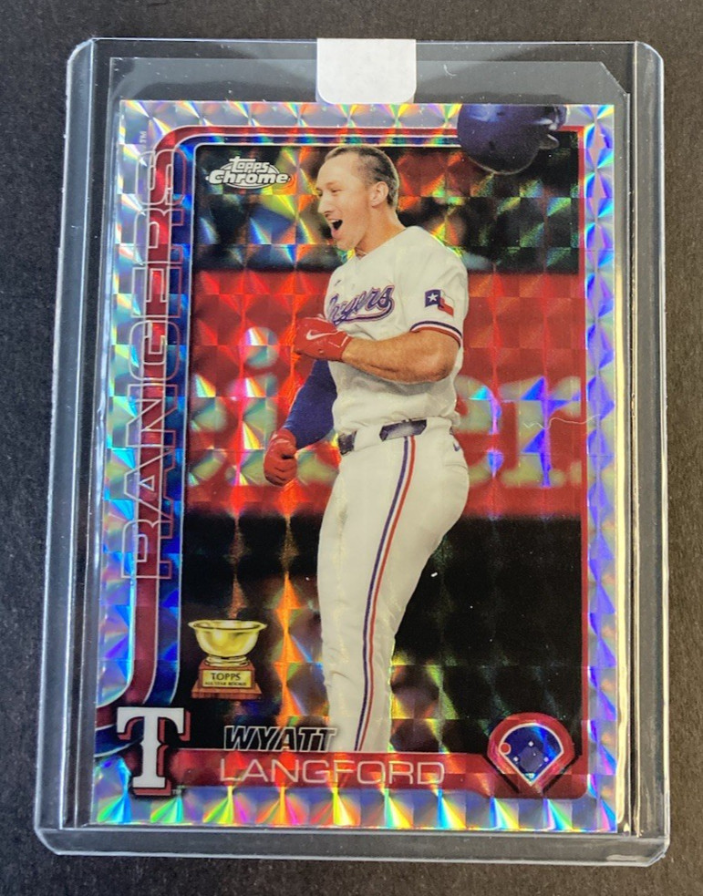 2025 Topps Chrome Wyatt Langford Geometric Refractor #68