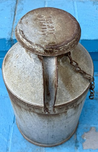 Jarra de leche vintage KNUDSEN lata granja lechera 18"x7,5 mango/cadena rústica - Imagen 13 de 24