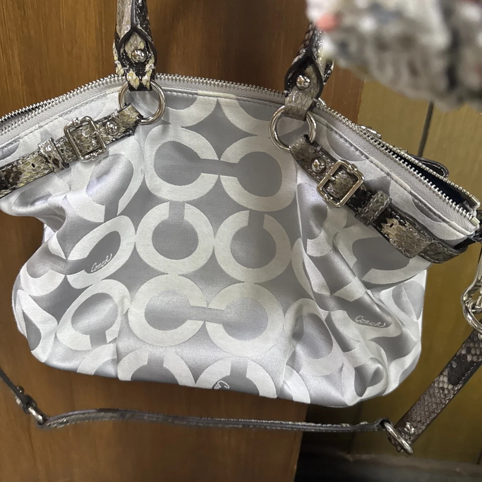 Authentic COACH Madison Sophia OP Art Snakeskin Python Sateen Purse 18650 - Image 4 of 4