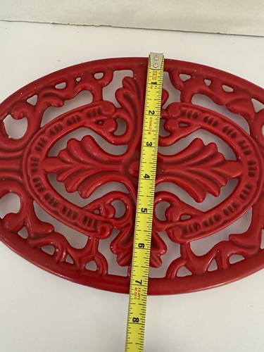 Cast Iron Large Trivet Oval Footed Red Enameled Metal Hot Plate Ornate Farmhouse - Picture 4 of 5