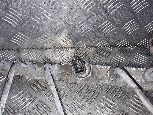 2011 HYUNDAI I800 CARRIL DE COMBUSTIBLE DIESEL 2500CRDI 0445214198 314004A450 - Picture 3 of 4