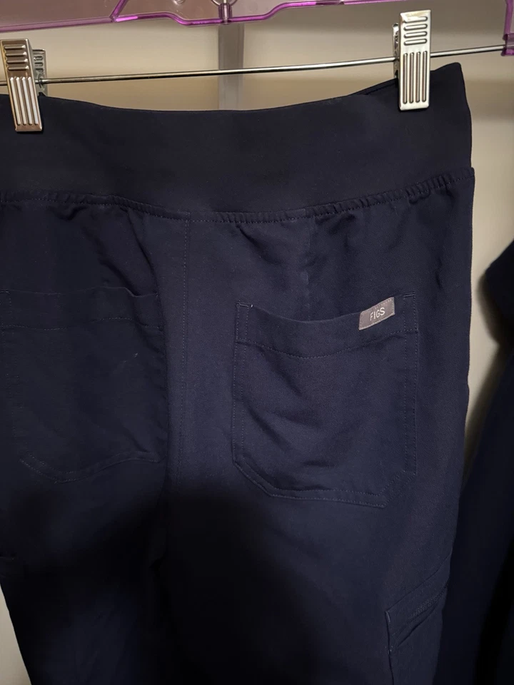 Pantalones exfoliantes ajustados FIGS Yola para mujer talla XS azul marino Foto 4 de 4