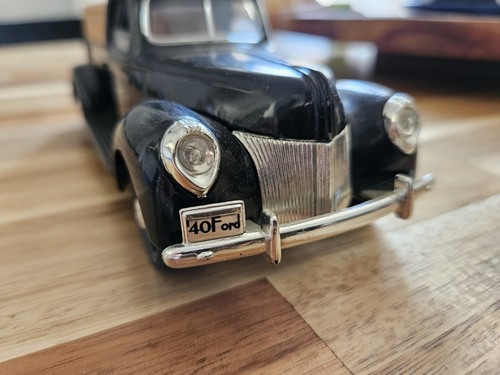 Rare 1:25 Liberty Classics by Spec Cast 1940 Ford Pickup Truck Bank Collectable - Picture 10 of 16
