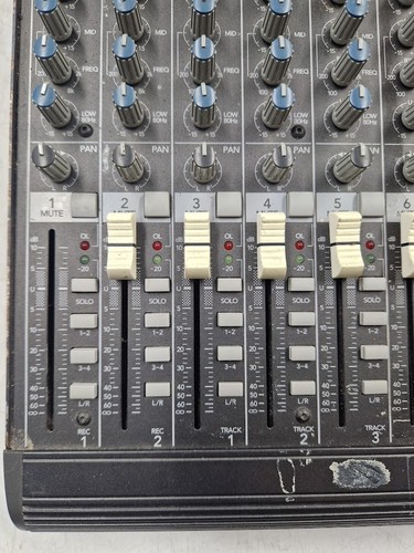 Mackie 1642-VLZ Pro 16-Channel Mixer - For Parts/Repair - Picture 8 of 17