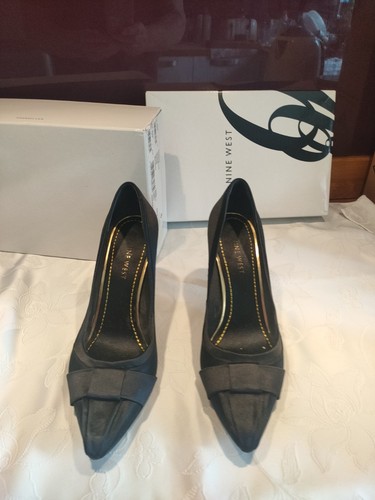 NINE WEST STAIN BLACK SHOES SIZE 4 - Picture 8 of 10